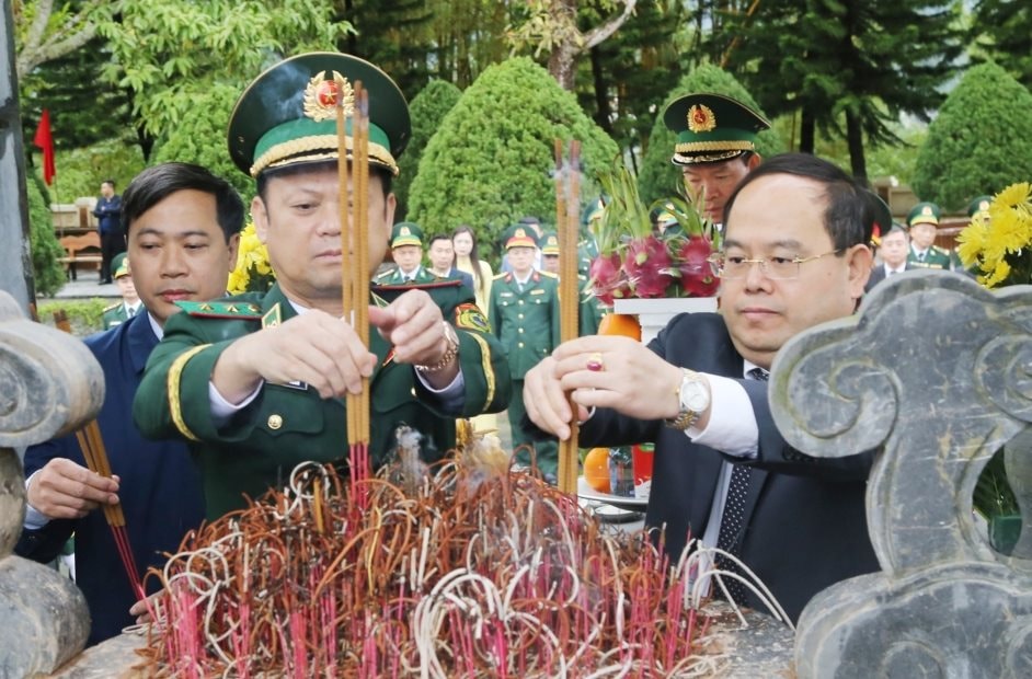 dai-bieu-1.jpeg