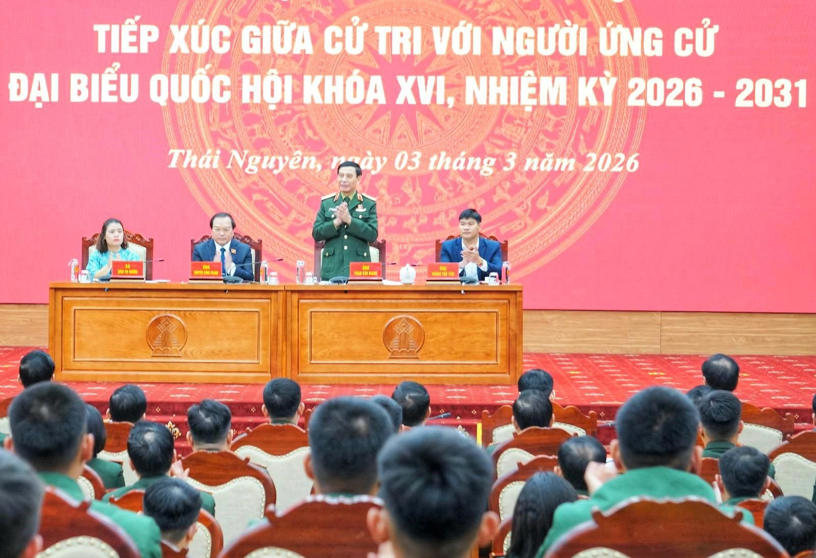 dai-tuong-phan-van-giang-1-.jpg