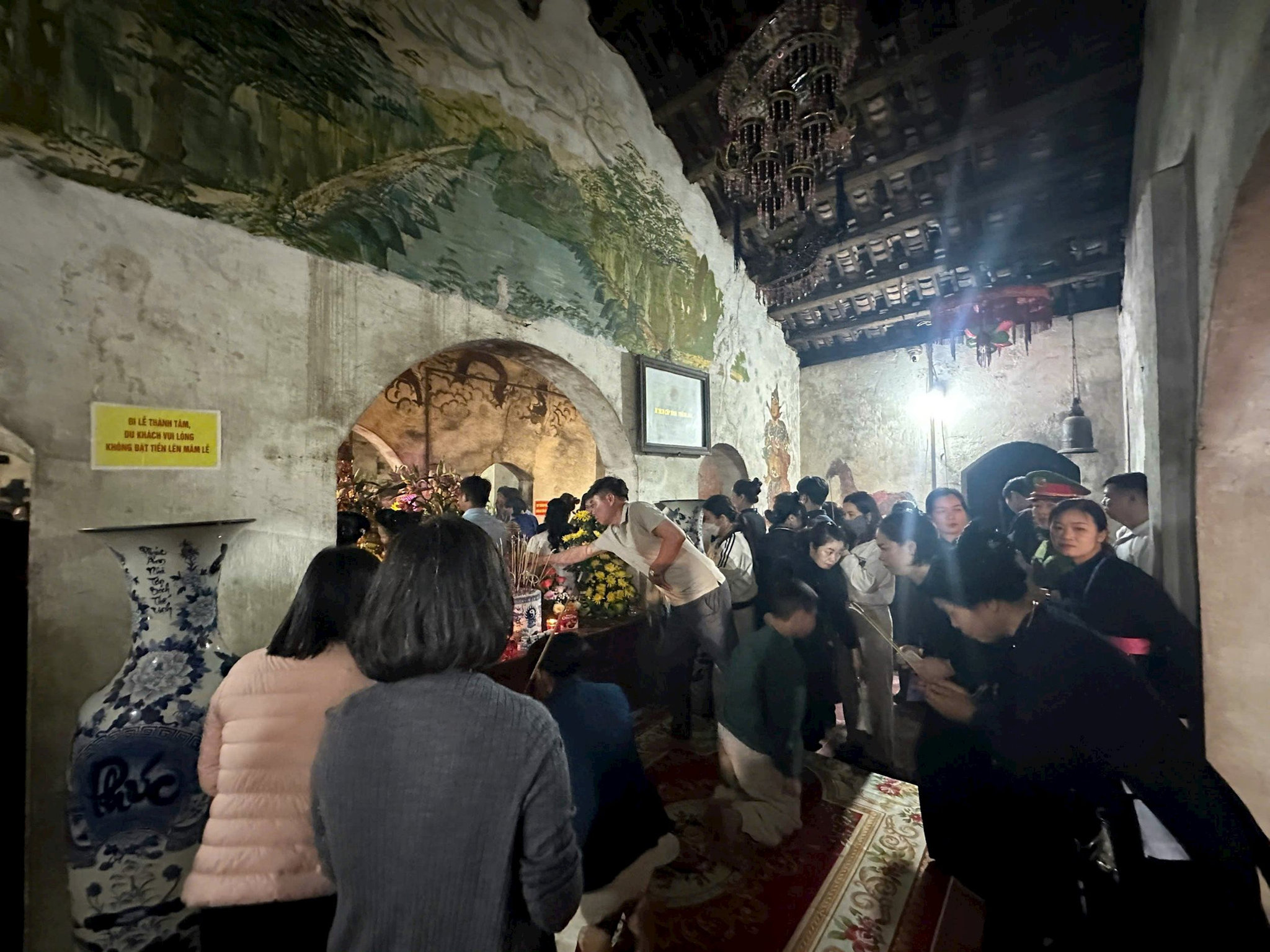 den-de-doong-xa-hoa-an-9-.jpg