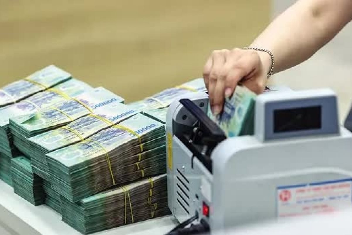 Lãi suất huy động tiếp tục tăng mạnh