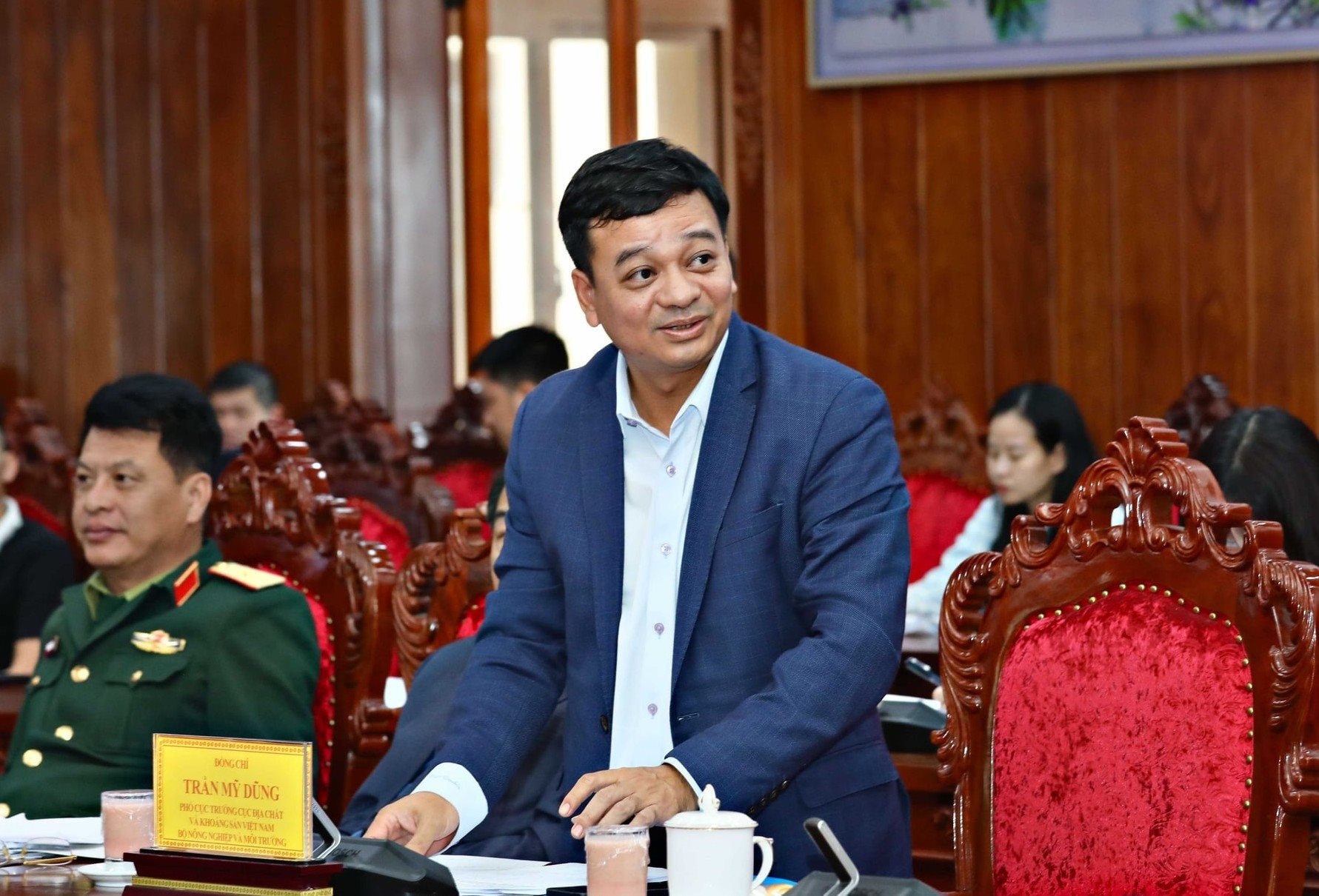 pho-cuc-truong-cuc-dia-chat-va-khoang-san-viet-nam-bo-nong-nghiep-va-moi-truong-trao-doi-giai-dap-mot-so-vuong-mac-cac-du-an-tai-lam-dong-thuoc-linh-vuc-tai-nguyen-moi-truong.jpg