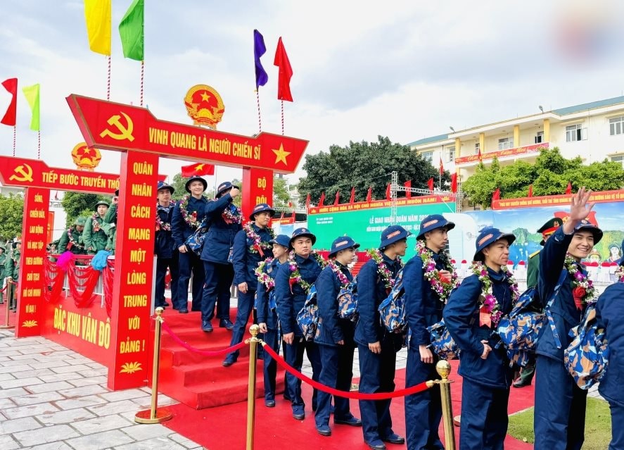 7-vinh-quang.jpeg