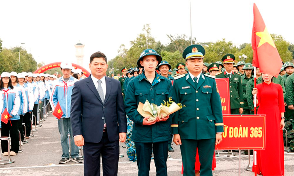 bac-ninh-le-ra-quan-2.jpg