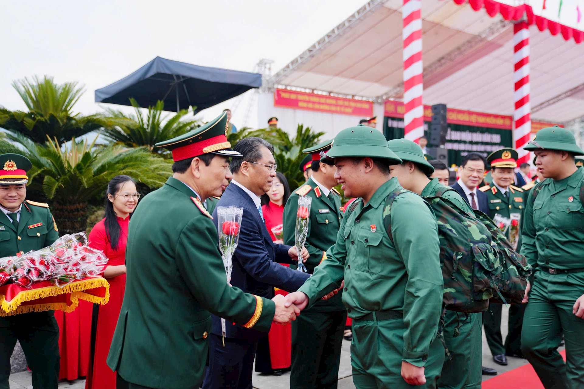 dai-tuong-phan-van-giang-2-.jpg