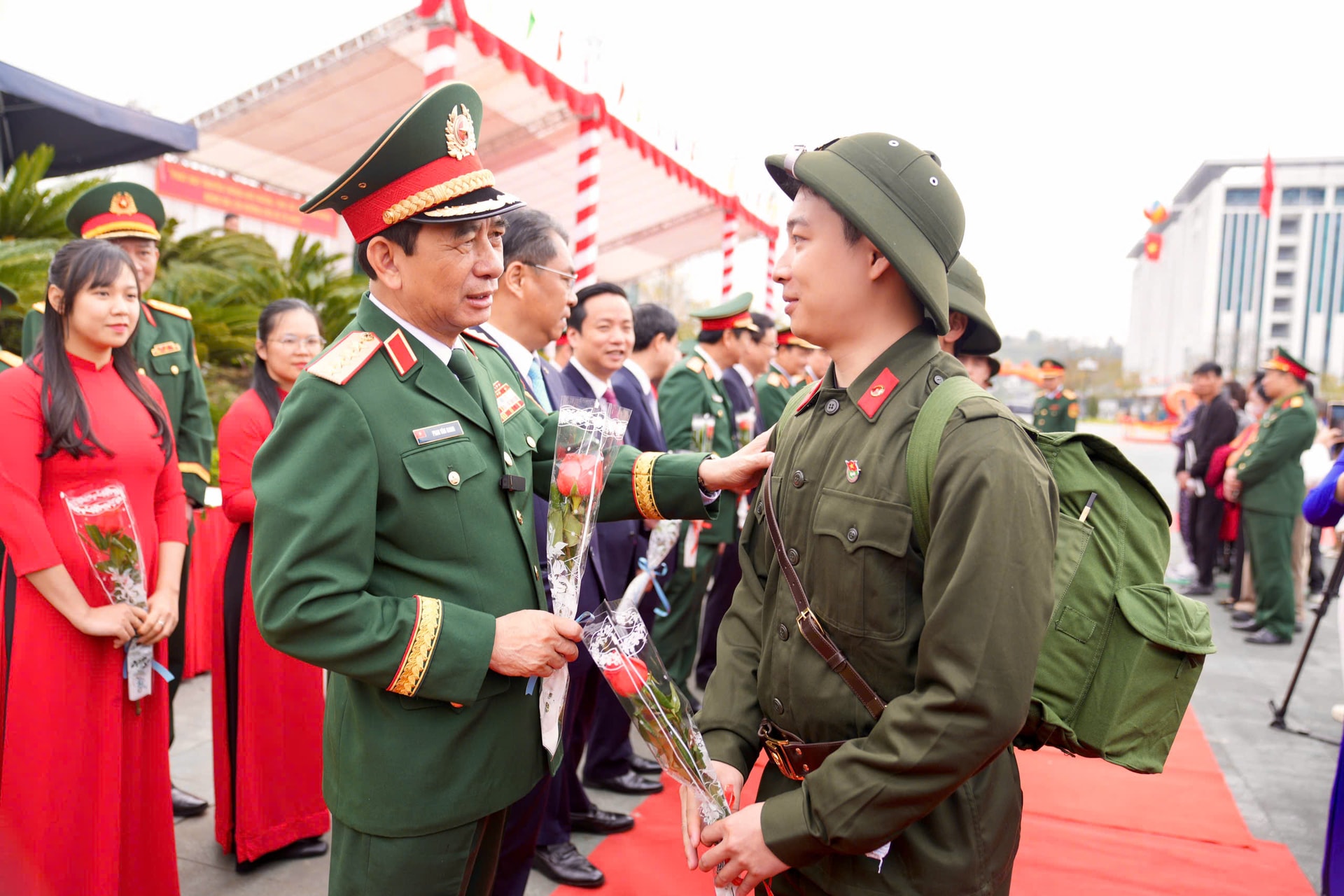dai-tuong-phan-van-giang-4-.jpg