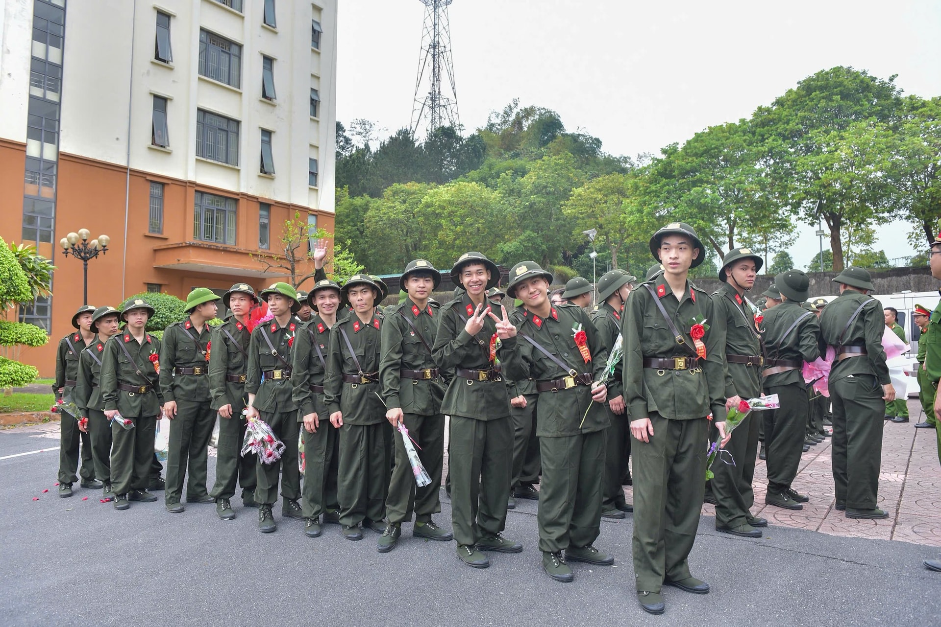 dan-vien-phan-khoi.jpg