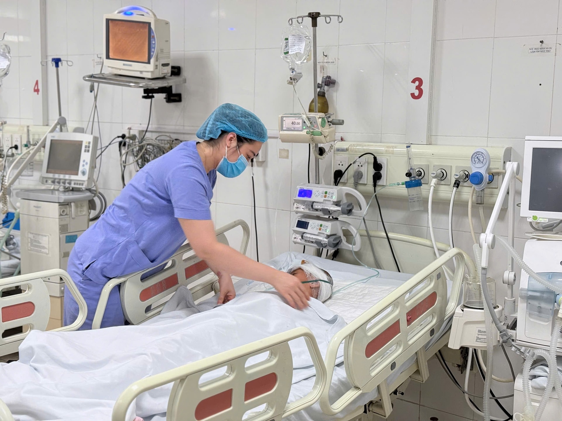 Bé trai ở Thanh Hóa bị chấn thương sọ não khi chơi Patin