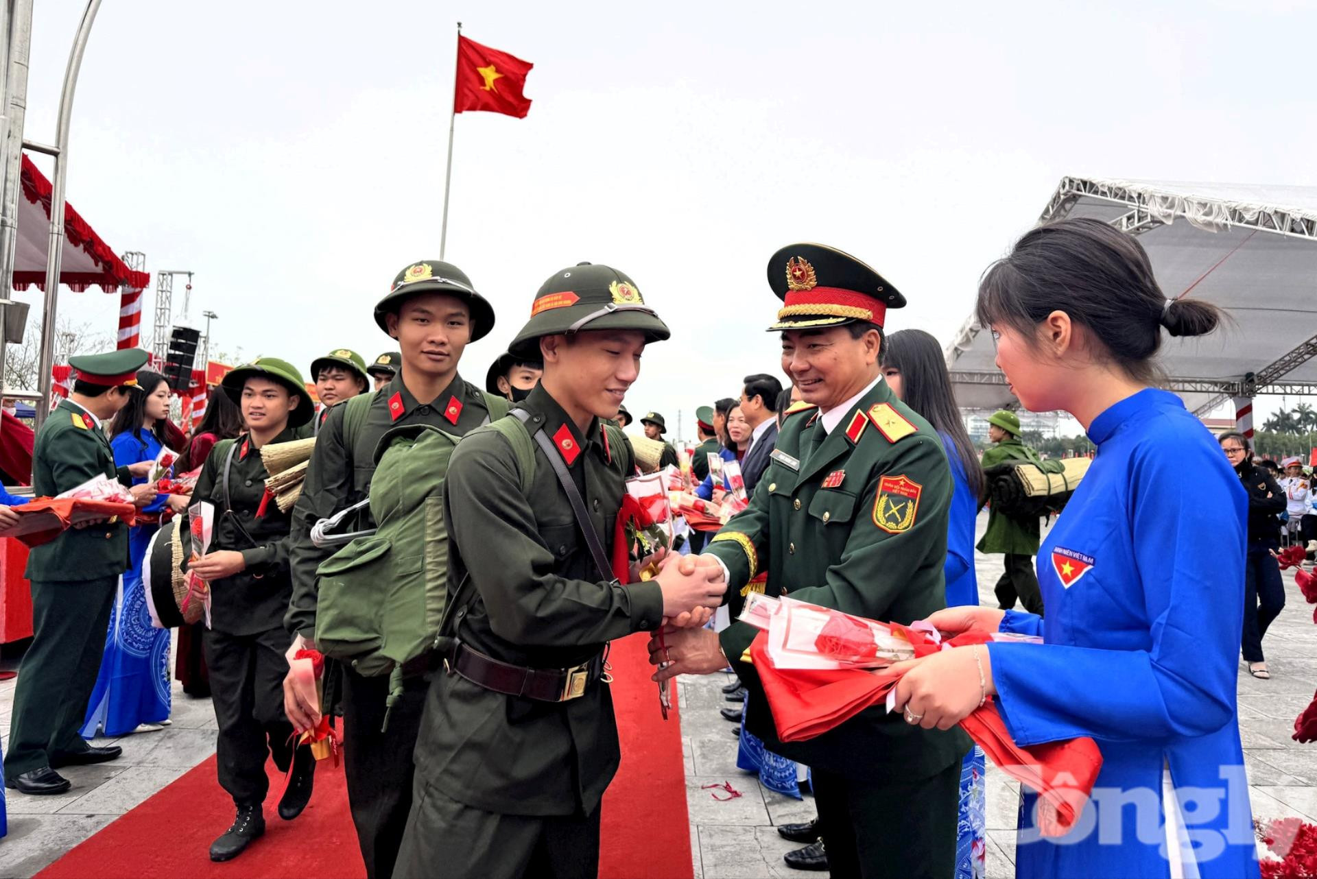 ron_rang_ngay_hoi_tong_quan5(1).jpeg