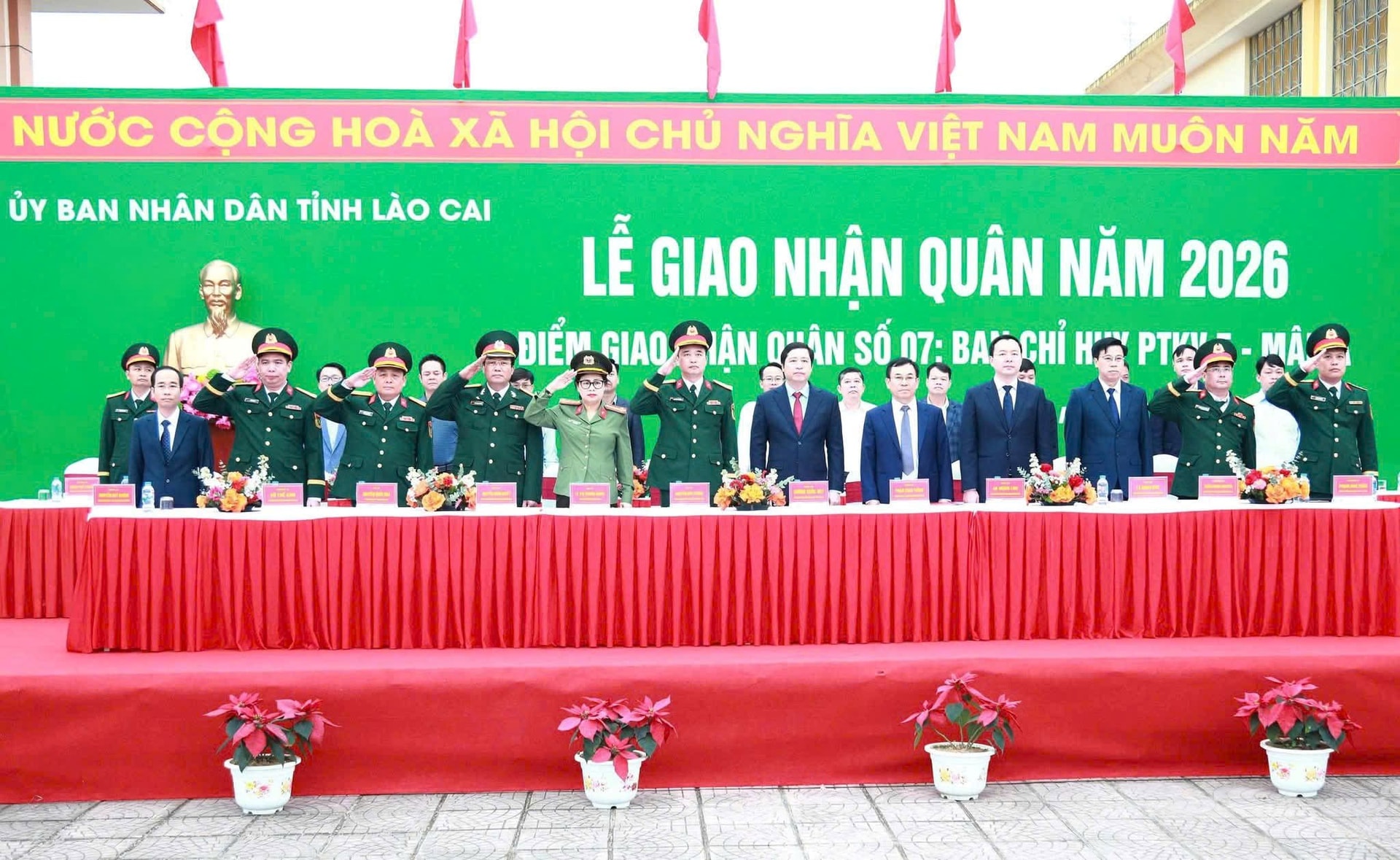 tong-hop-ra-quan.jpg