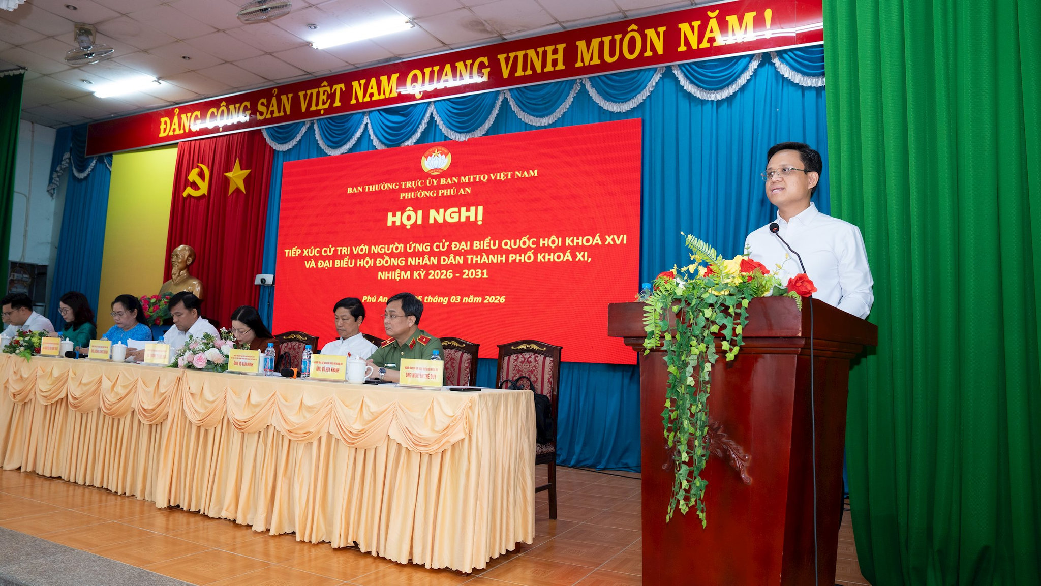 bcm00115.jpg