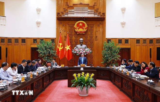 ttxvn-thu-tuong-chu-tri-hop-ve-dieu-hanh-chinh-sach-tai-khoa-tien-te-05-3.jpg
