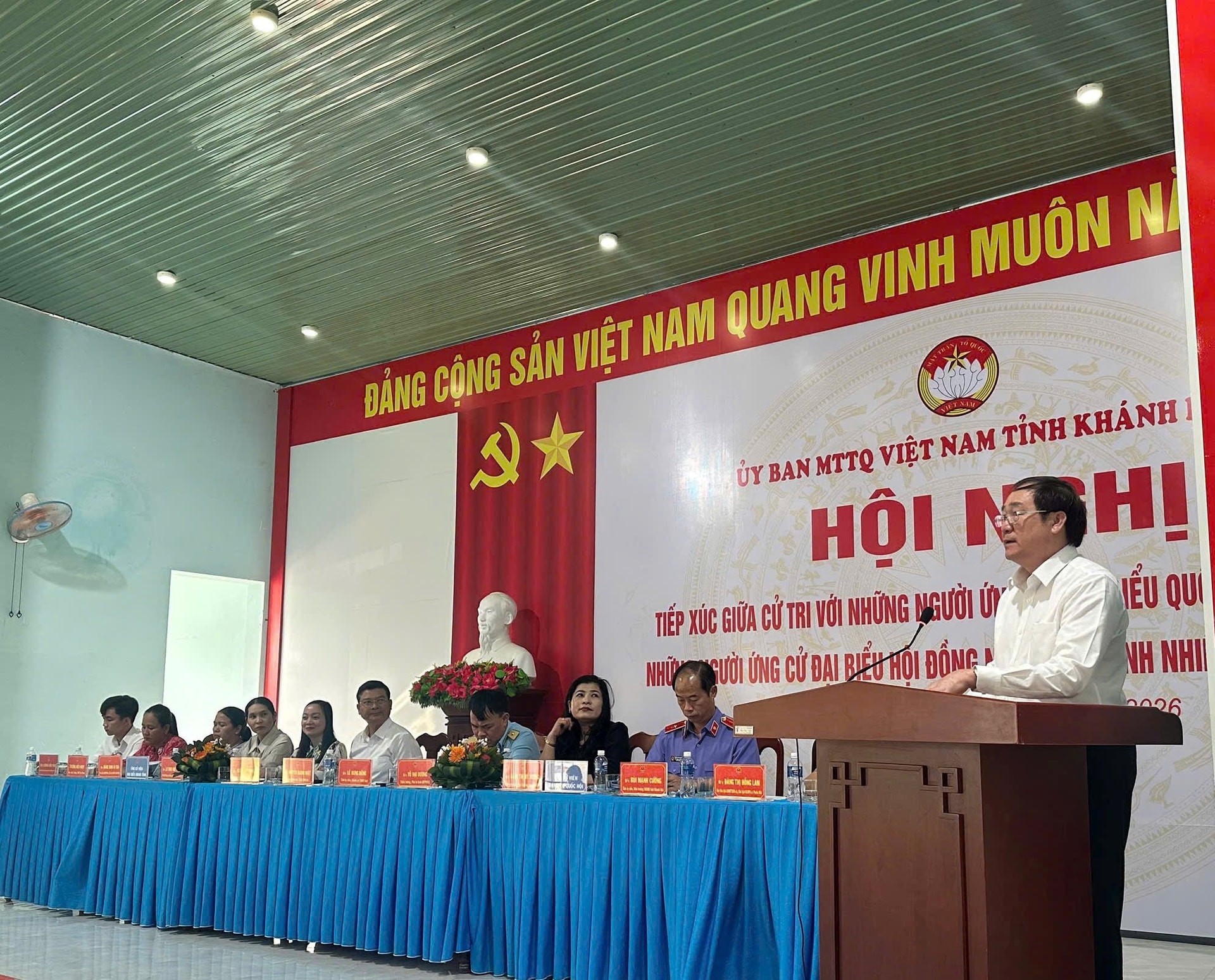 Chánh án TAND tỉnh Khánh Hoà tiếp xúc cử tri