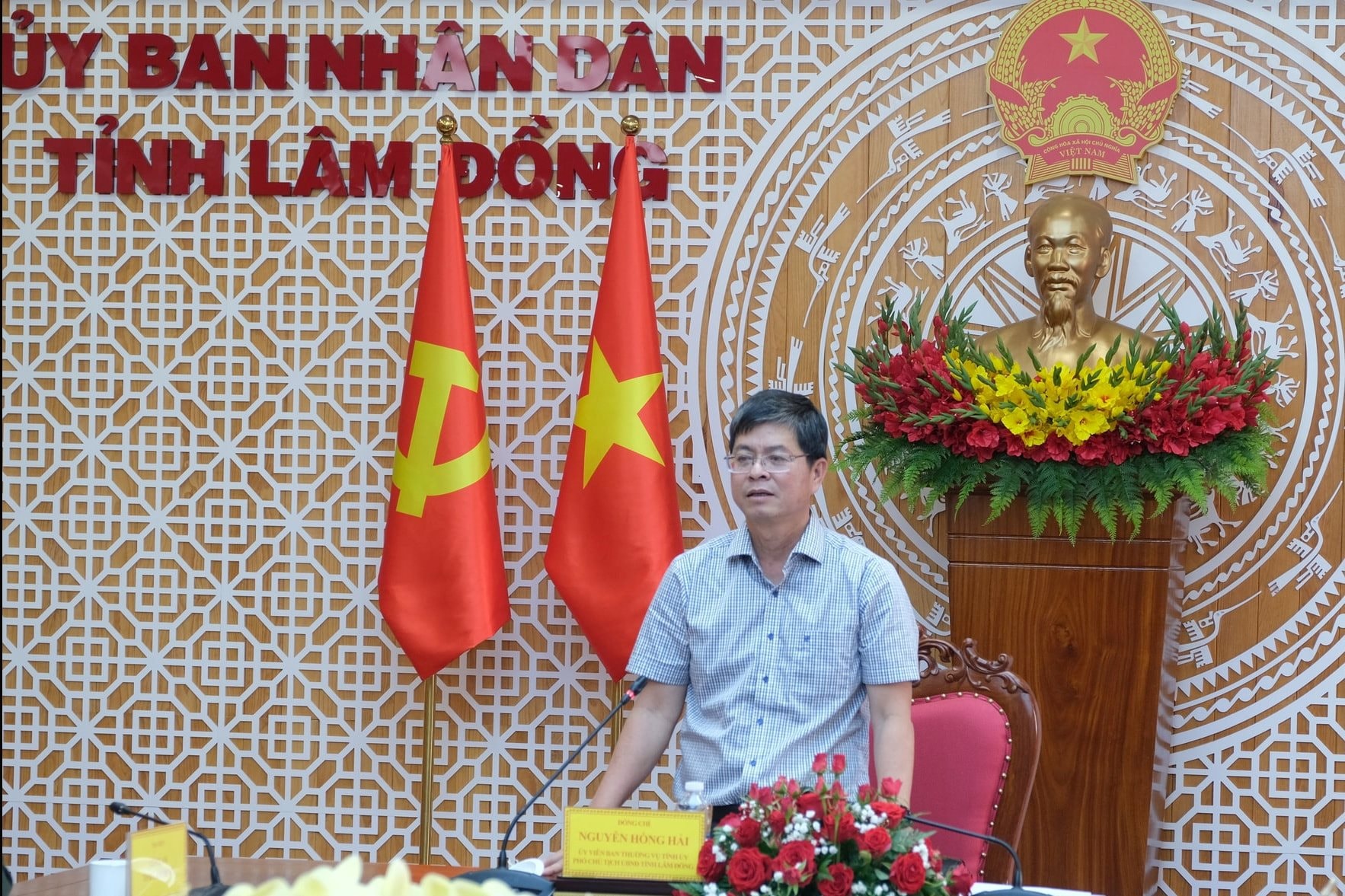 3-pho-chu-tich-ubnd-tinh-lam-dong-nguyen-hong-hai-phat-bieu-tai-buoi-lam-viec.jpg