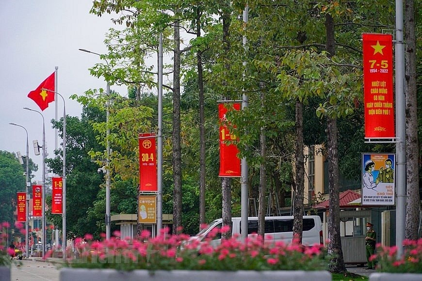 Bộ Nội vụ bác bỏ thông tin hoán đổi để nghỉ lễ kéo dài 9 ngày