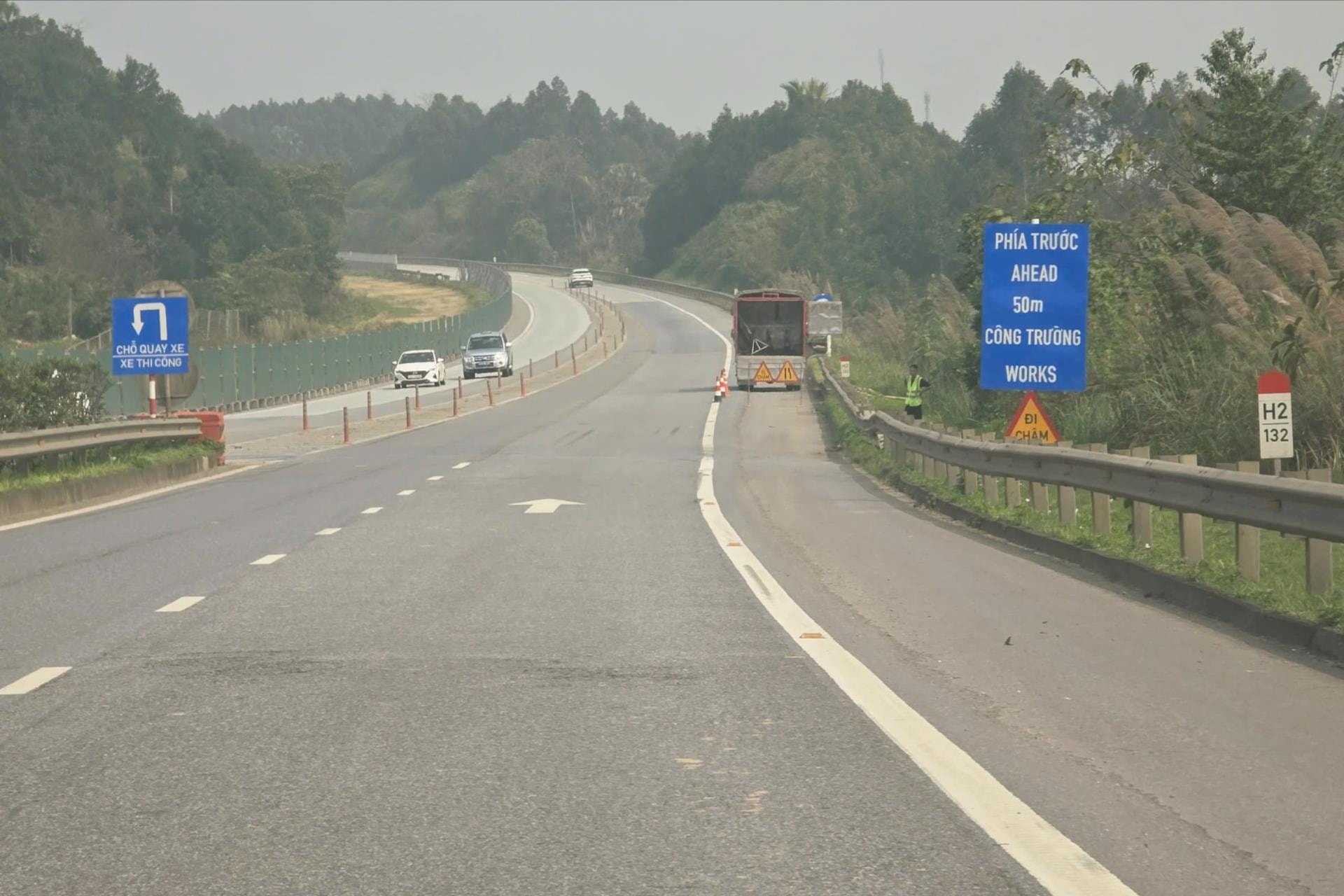 Bảo đảm an toàn giao thông khi mở rộng cao tốc Nội Bài - Lào Cai