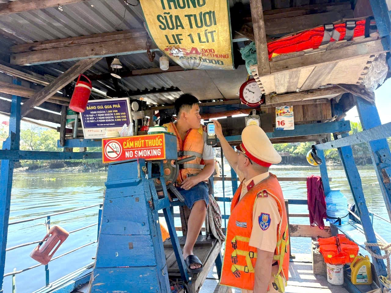 CSGT TP.HCM quyết tâm ngừa tai nạn giao thông đường thủy