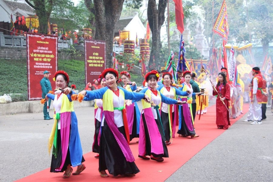 anh-2-le-hoi.jpg