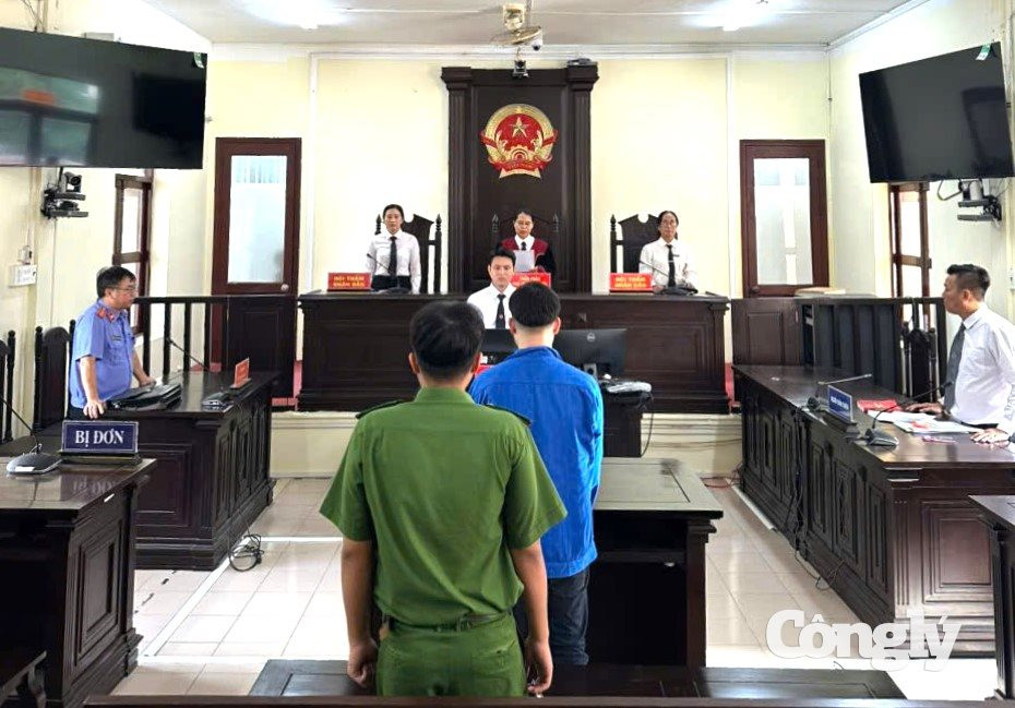nữ thẩm phán