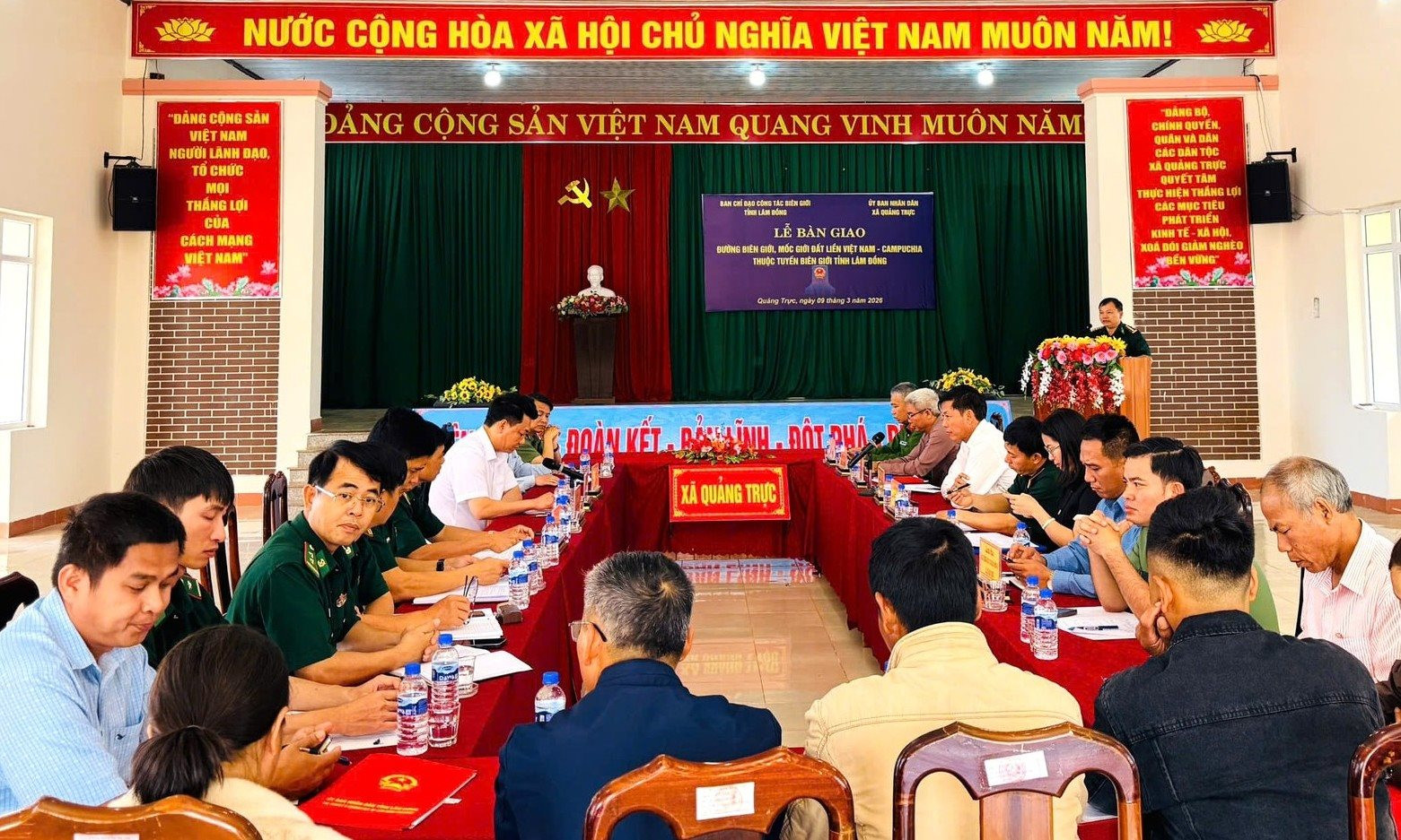 1-quang-canh-buoi-ban-giao(1).jpg