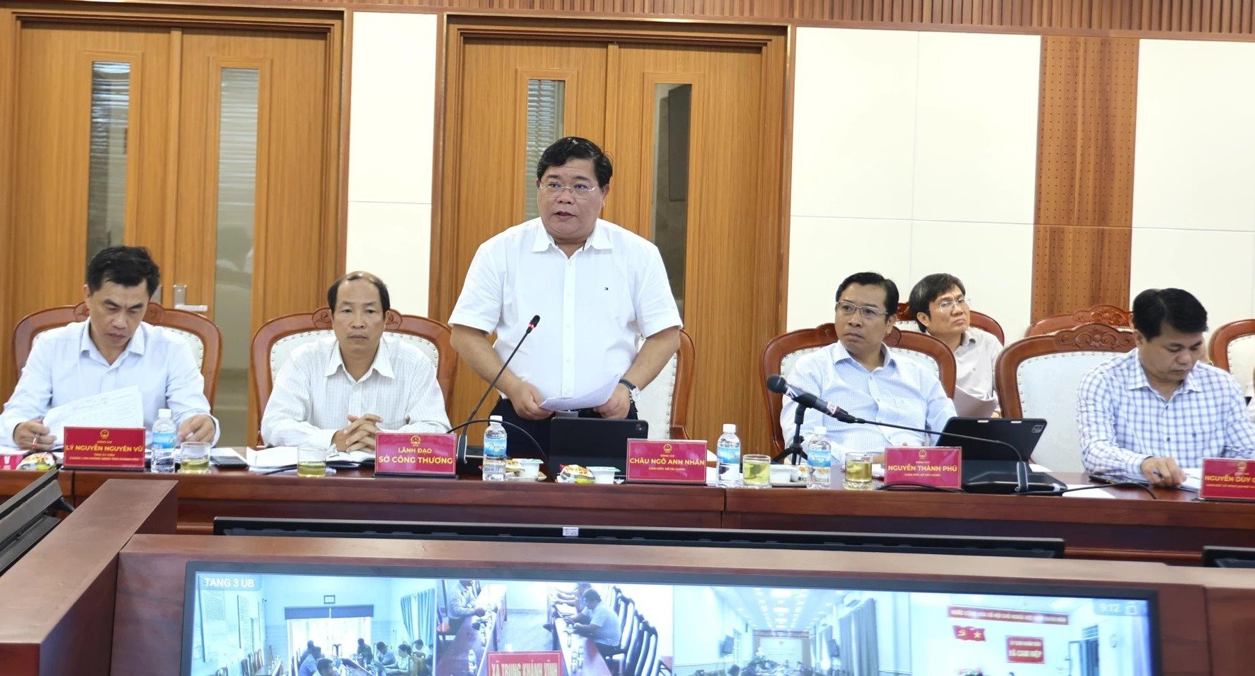 3-ong-chau-ngo-anh-nhan-giam-doc-so-tai-chinh-phat-bieu-tai-cuoc-hop.jpg