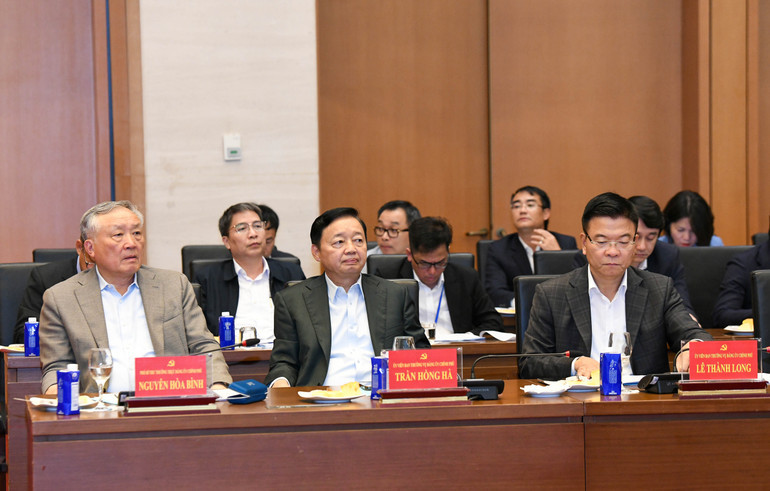 Các đại biểu dự hội nghị. (Ảnh: DUY LINH) 5-4178.jpg