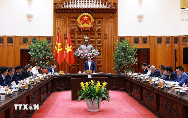 Thủ tướng Phạm Minh Chính chủ trì họp Tổ công tác bảo đảm an ninh năng lượng. (Ảnh: Dương Giang/TTXVN) ttxvn-thu-tuong-chu-tri-cuoc-hop-ve-bao-dam-an-ninh-nang-luong-1003-1.jpg