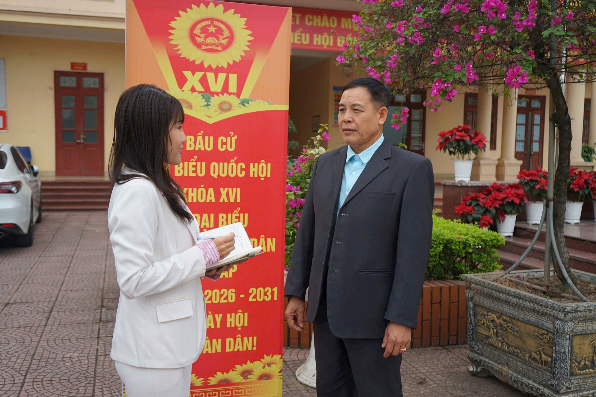 ong-hung-chia-se-voi-pv.jpg