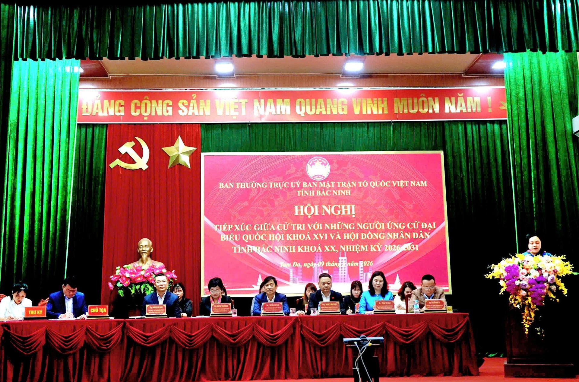 tiep-xuc-cu-tri-o-tam-da.jpg