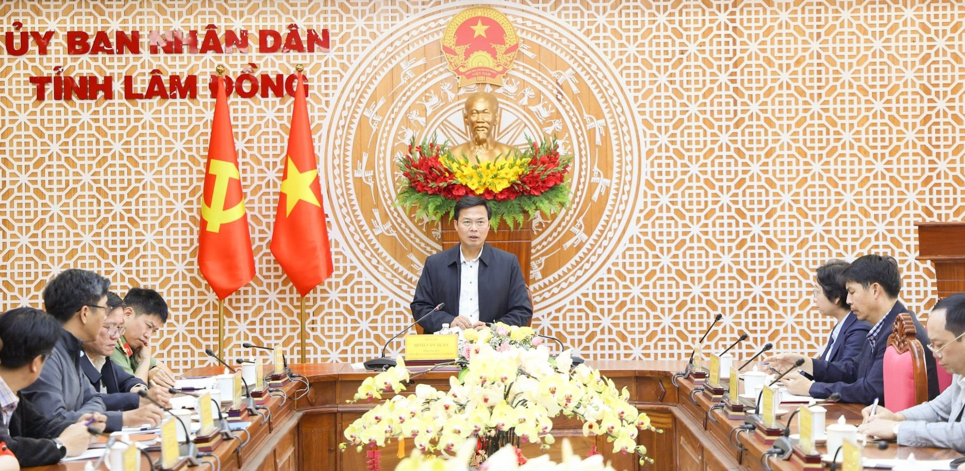 3-ong-dinh-van-tuan-pho-chu-tich-ubnd-tinh-lam-dong-phat-bieu-ket-luan-cuoc-hop.jpg