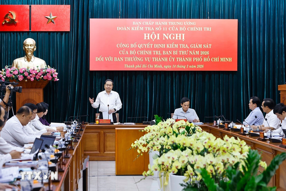 Công bố quyết định kiểm tra, giám sát đối với Ban Thường vụ Thành ủy TPHCM- Ảnh 1. Công bố quyết định kiểm tra, giám sát đối với Ban Thường vụ Thành ủy TPHCM- Ảnh 1.