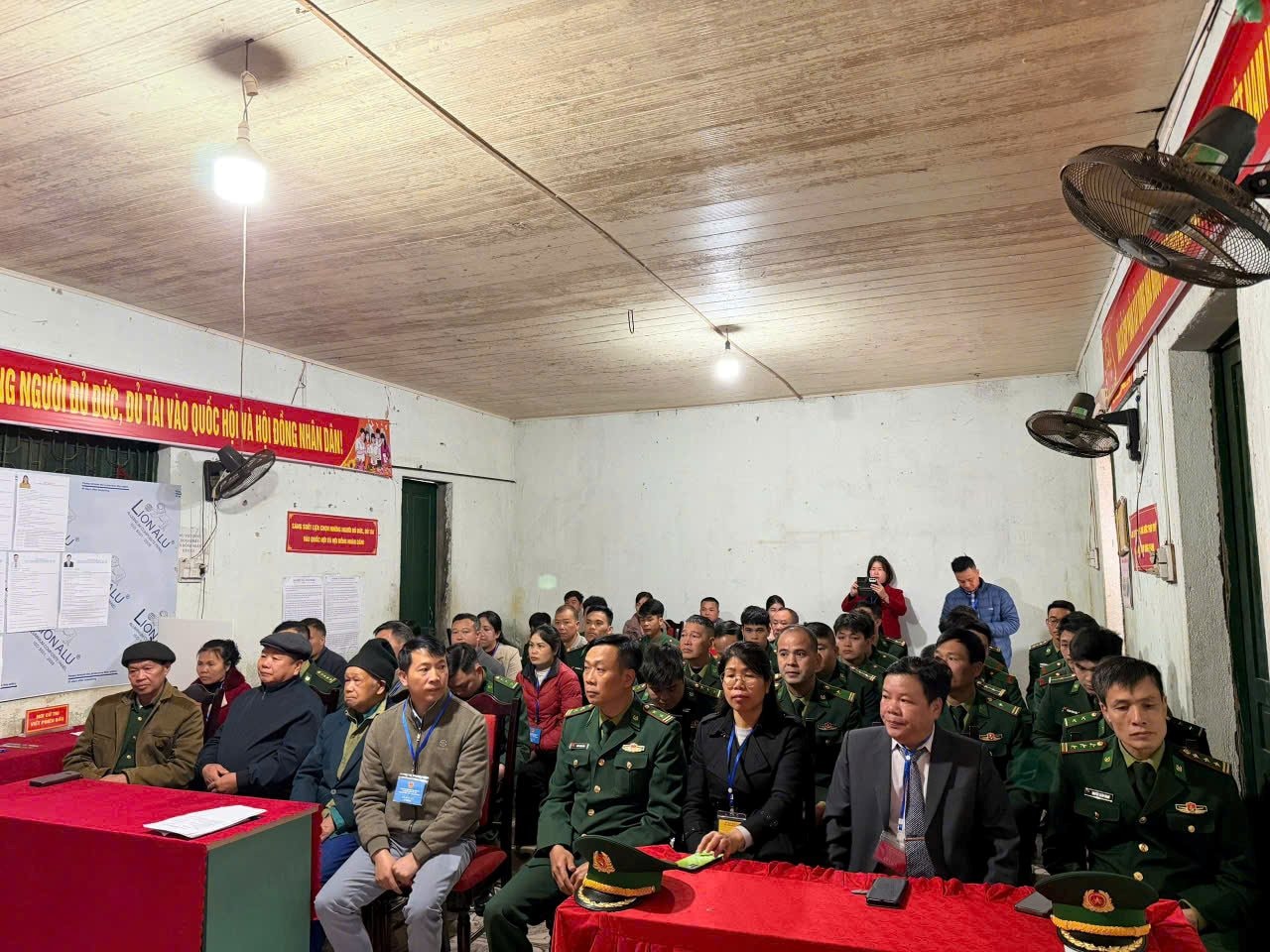 bien-phong-ngoc-con-1-.jpg