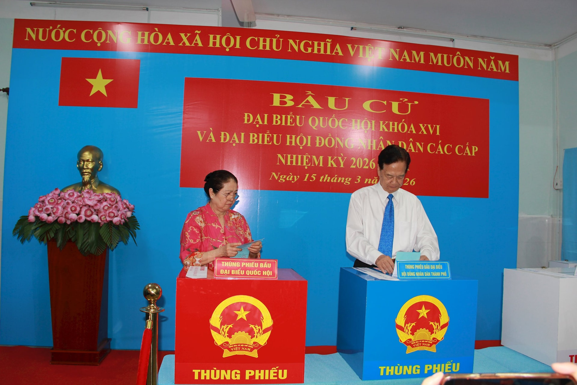 nguyen-thu-tuong-bo-phieu.jpg