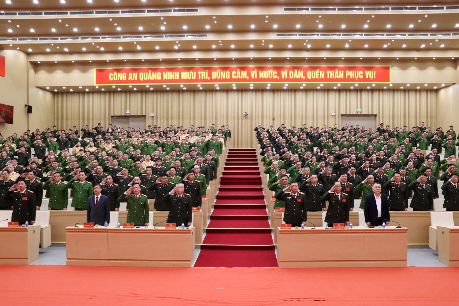 cong-an-quang-ninh.jpeg