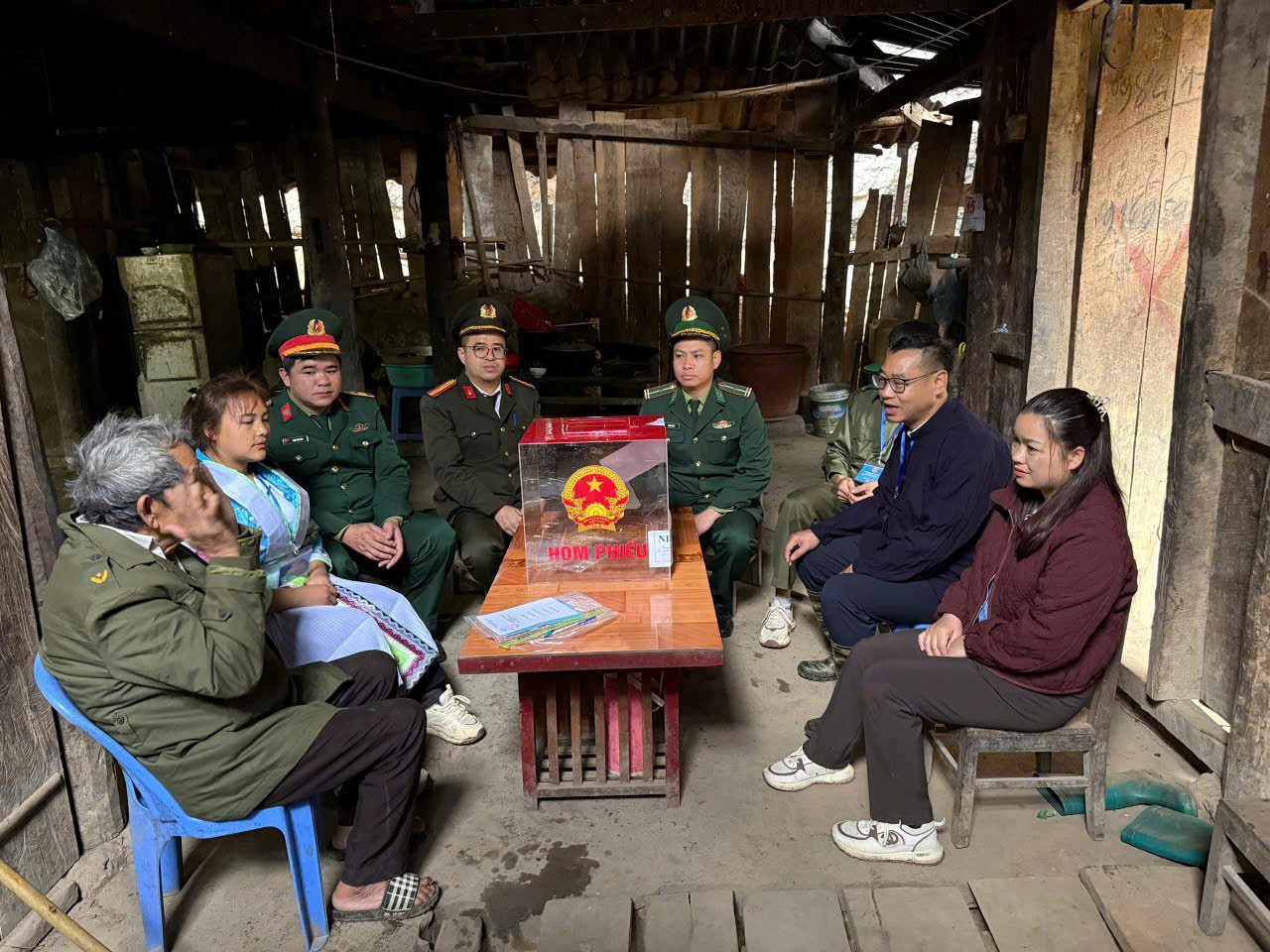 mang-phieu-tan-nha-dan-2-(1).jpg