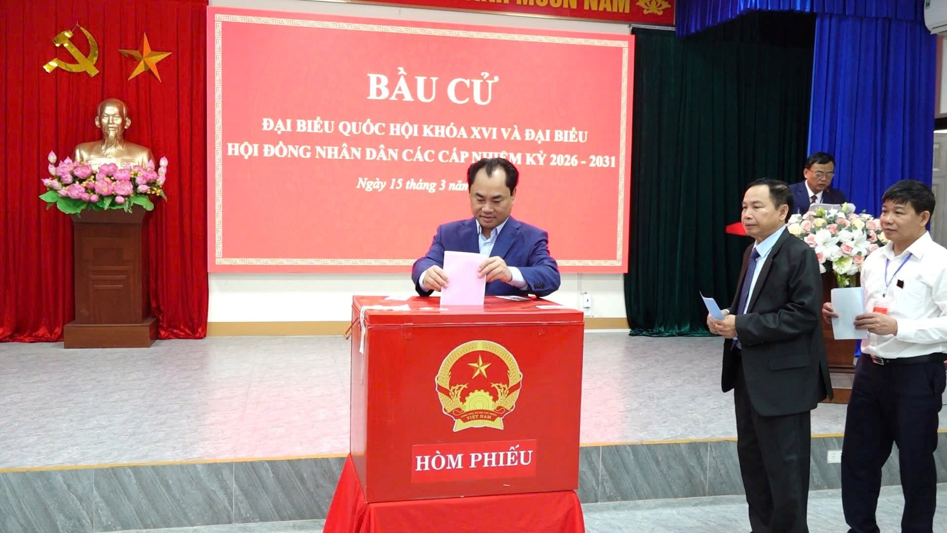 thu-truong-hung.jpg