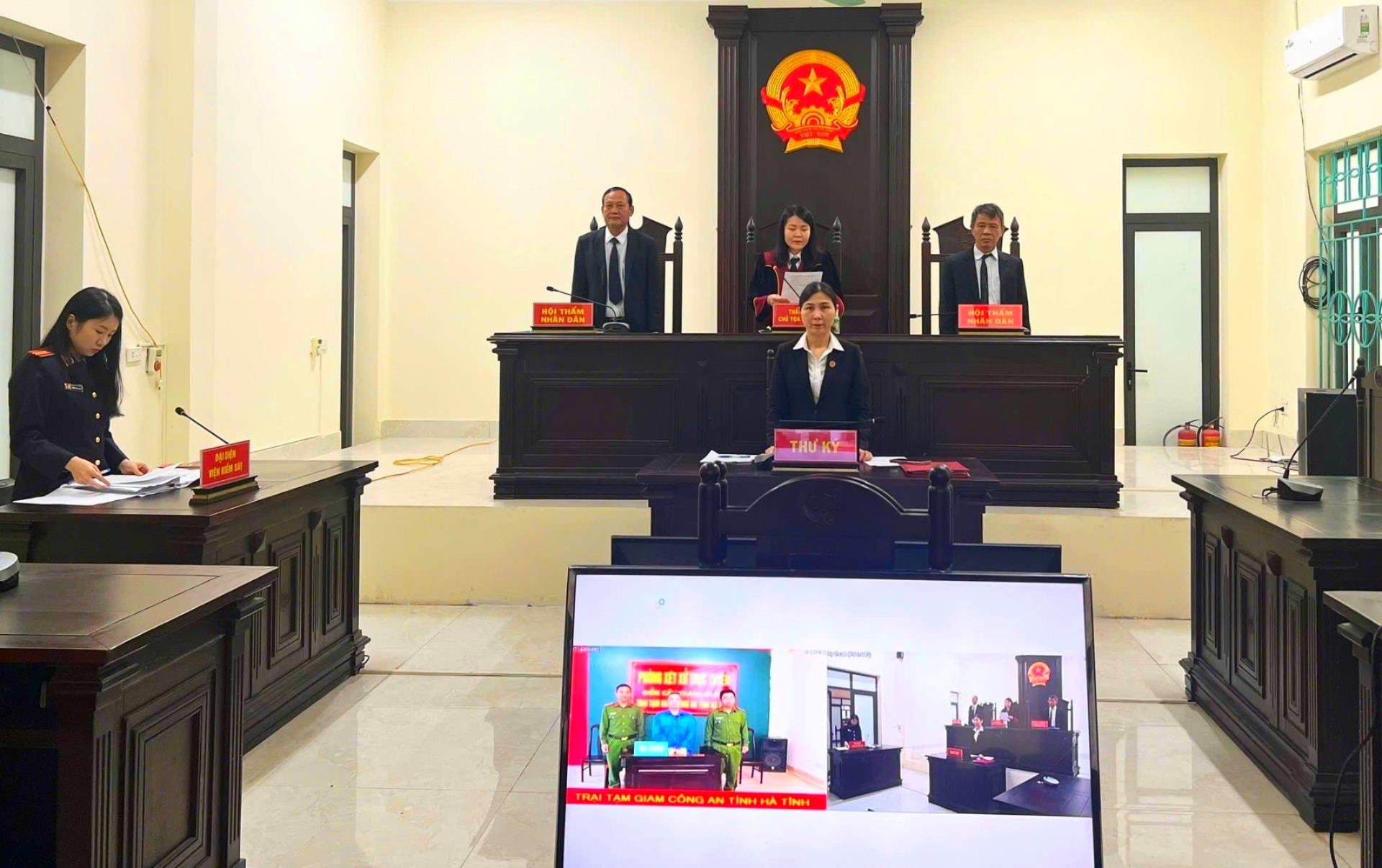 Vàng trên tay và phép thử nhân tâm