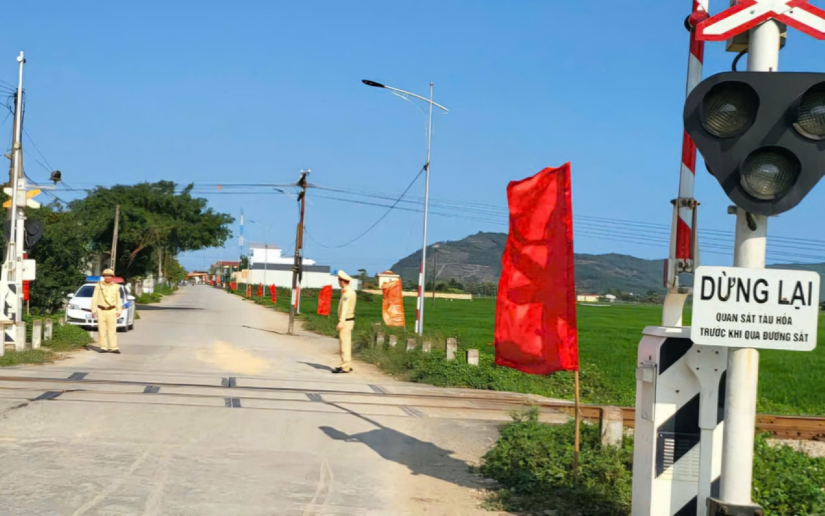 Tìm giải pháp kéo giảm tai nạn đường bộ, đường sắt