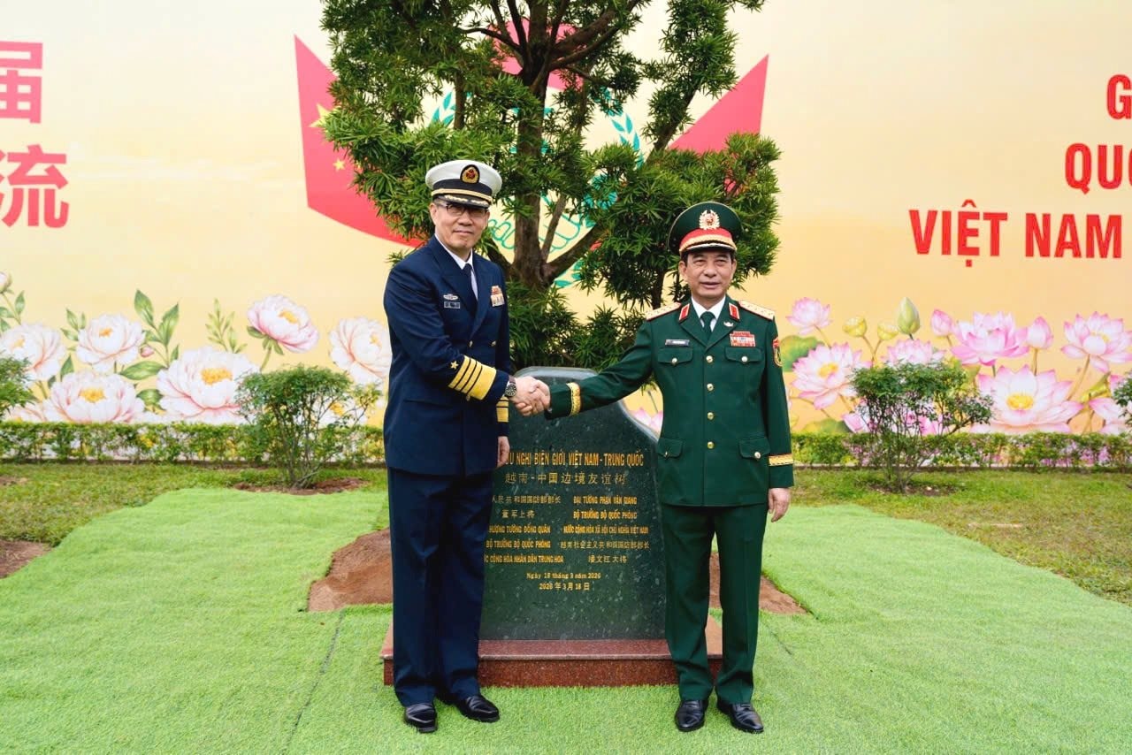 trong-cay-huu-nghi-.jpeg