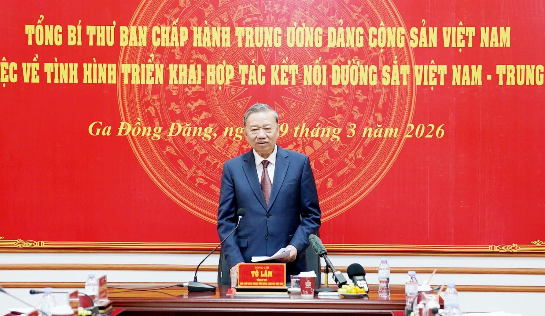 Tổng Bí thư Tô Lâm chủ trì buổi làm việc về kết nối tuyến đường sắt với Trung Quốc