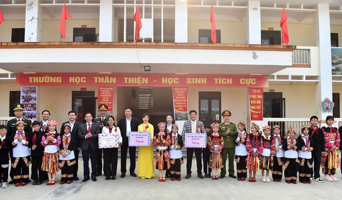 dong-chi-le-thi-kim-dung-pho-bi-thu-thuong-9_20260319092533.jpg
