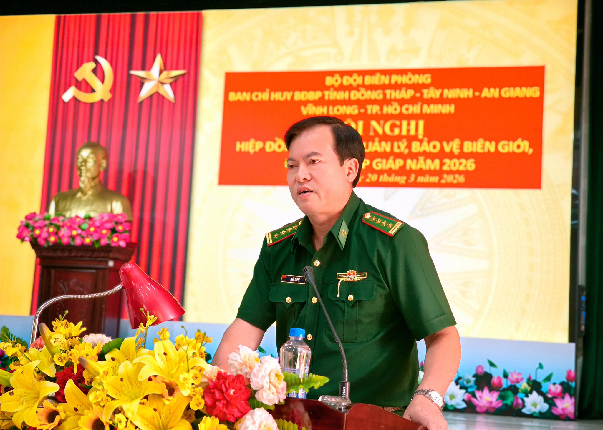 dai-ta-tran-van-le-pho-tham-muu-truong-bo-doi-bien-phong-phat-bieu-chi-dao-hoi-nghi-2-.jpg