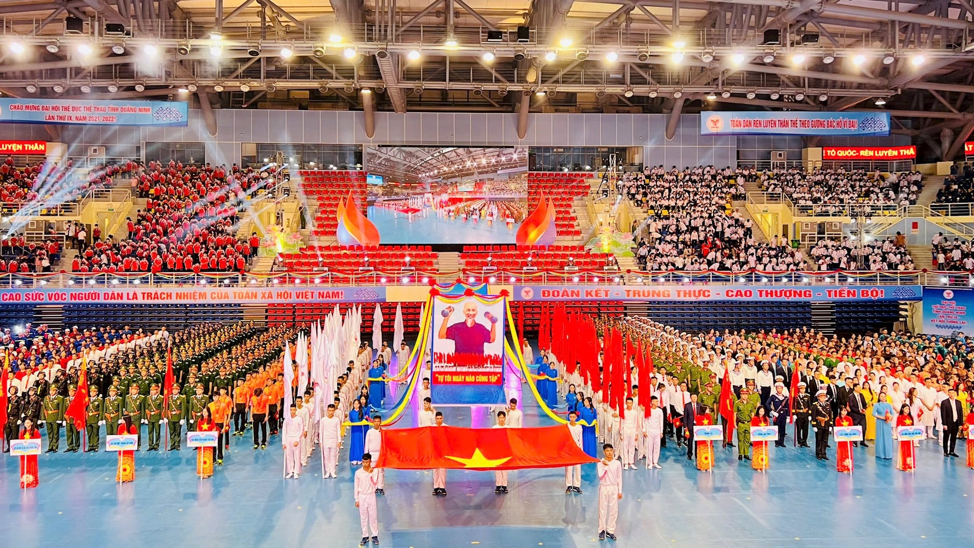 hoithao1.jpg