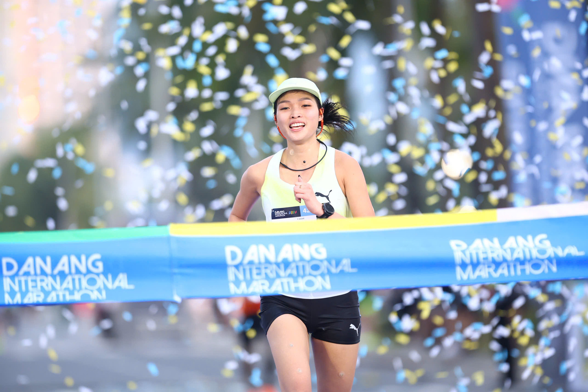 42km-top-1-female.jpg