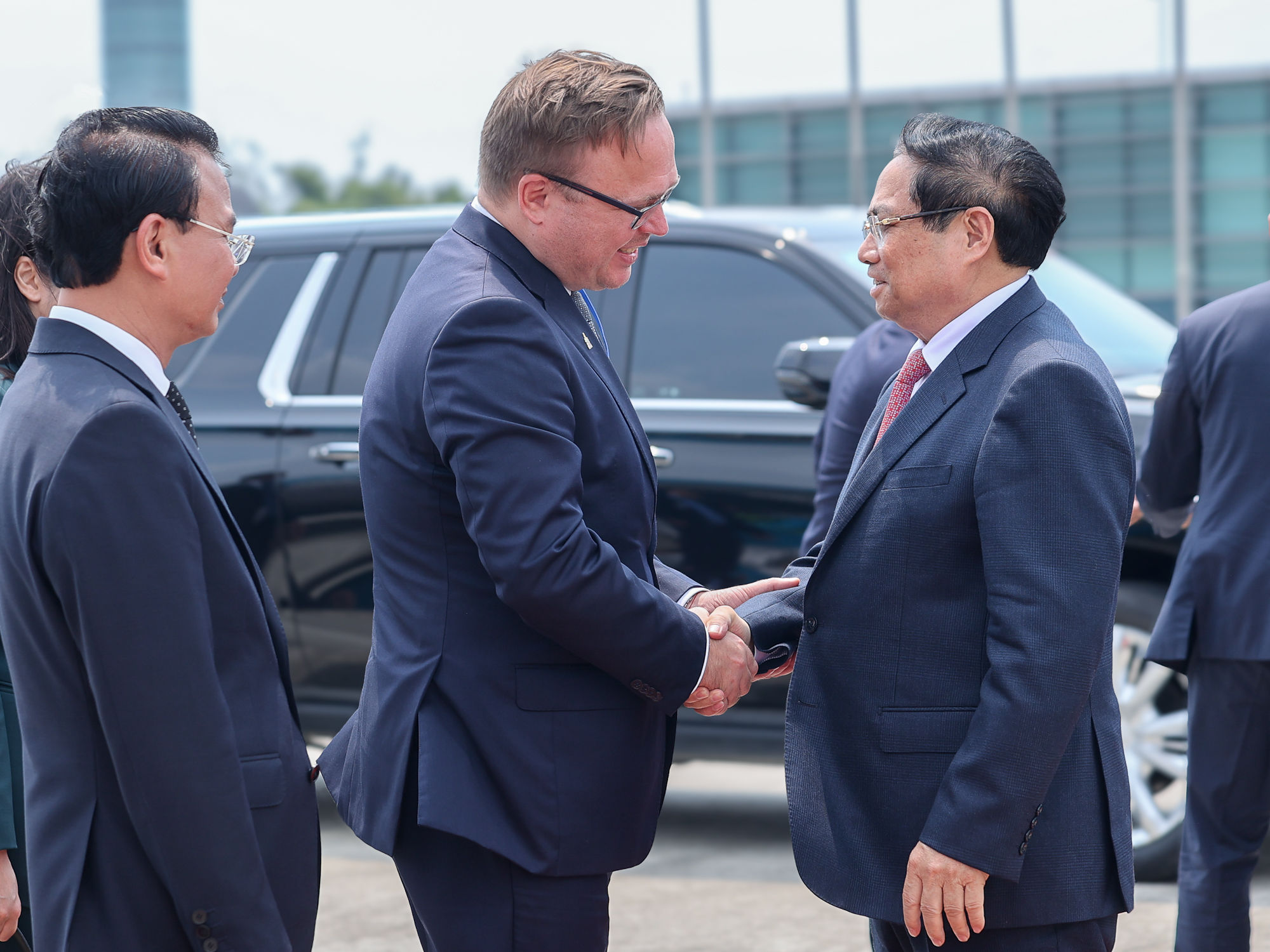 Thủ tướng Phạm Minh Chính lên đường thăm chính thức Liên bang Nga- Ảnh 1. Thủ tướng Phạm Minh Chính lên đường thăm chính thức Liên bang Nga- Ảnh 1.