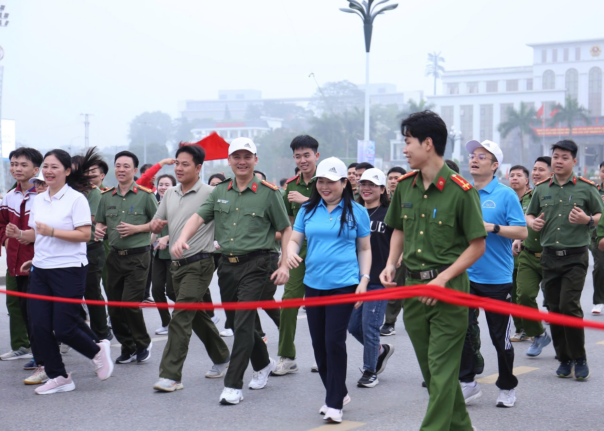 chi-hanh.jpg
