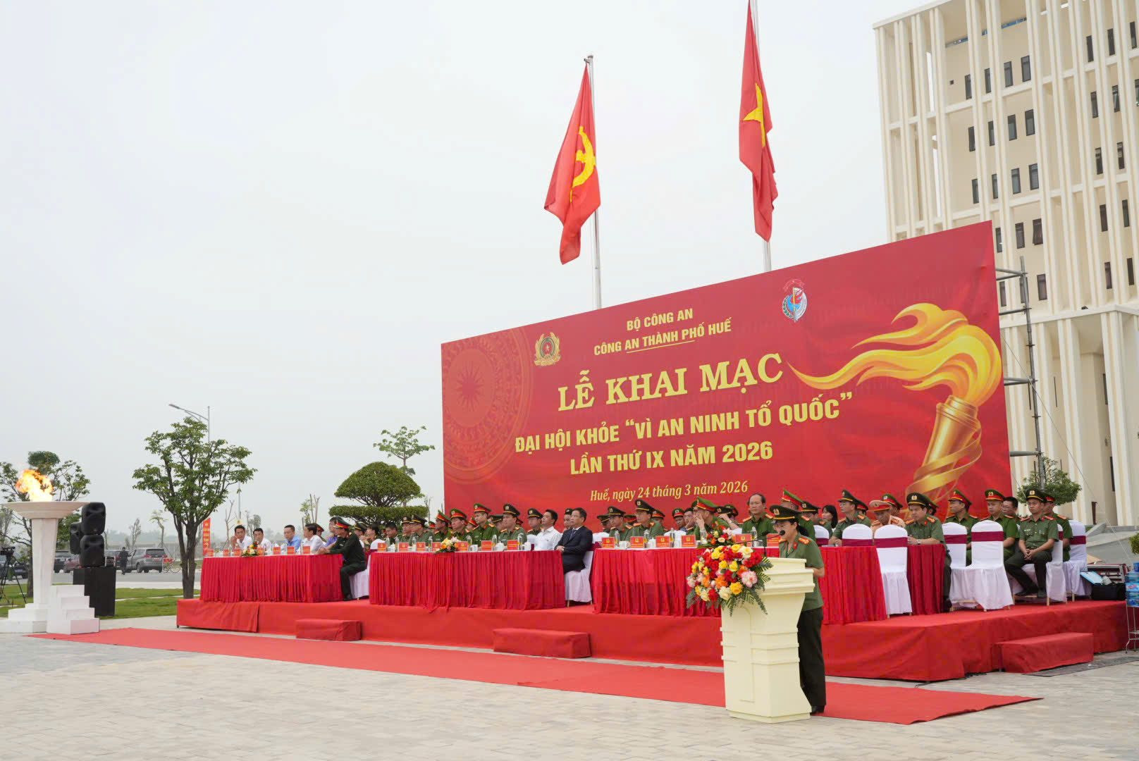 anh-13-dai-hoi.jpg
