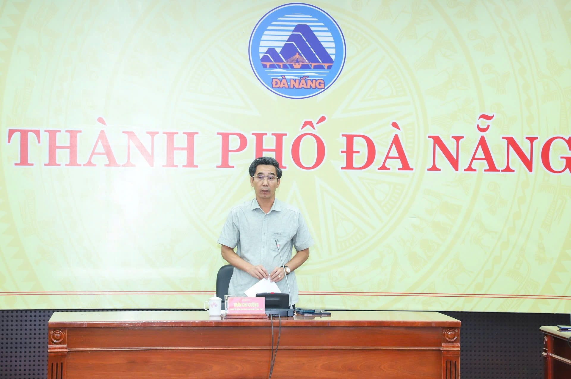 25-3-xang-dau11.jpg