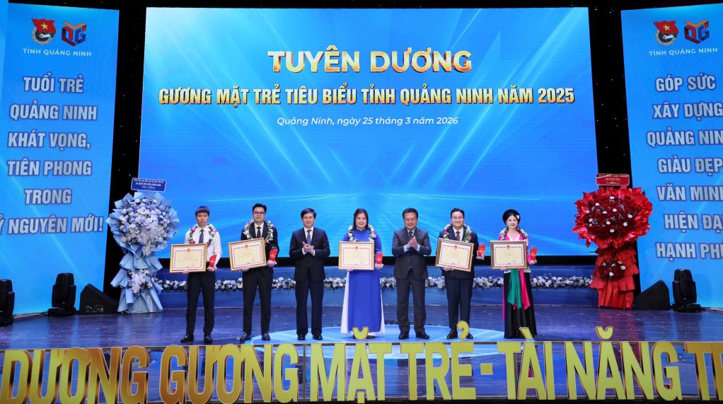 3-guong-mat-tre.jpeg