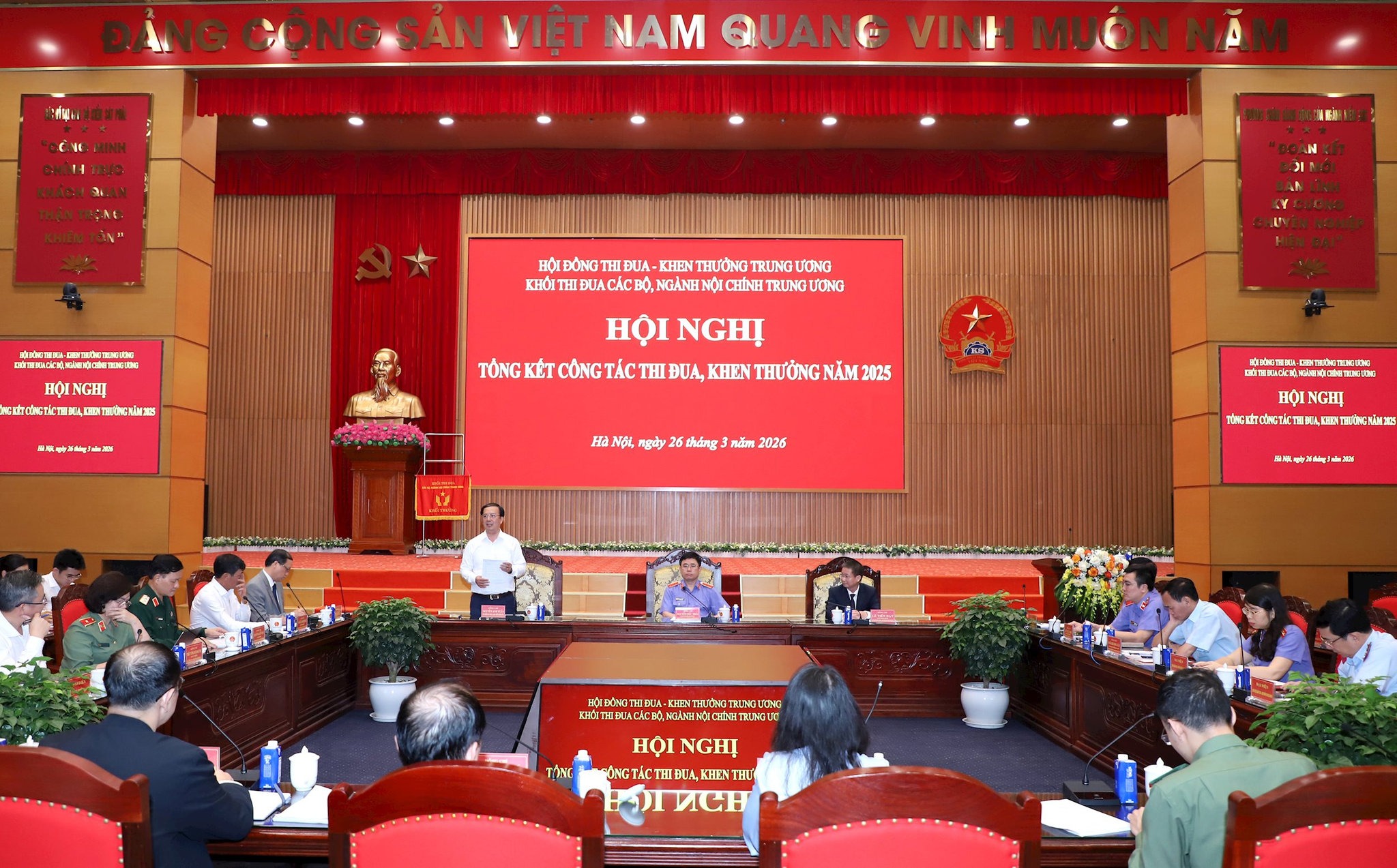 khi-thi-dua-noi-chinh-7-.jpg