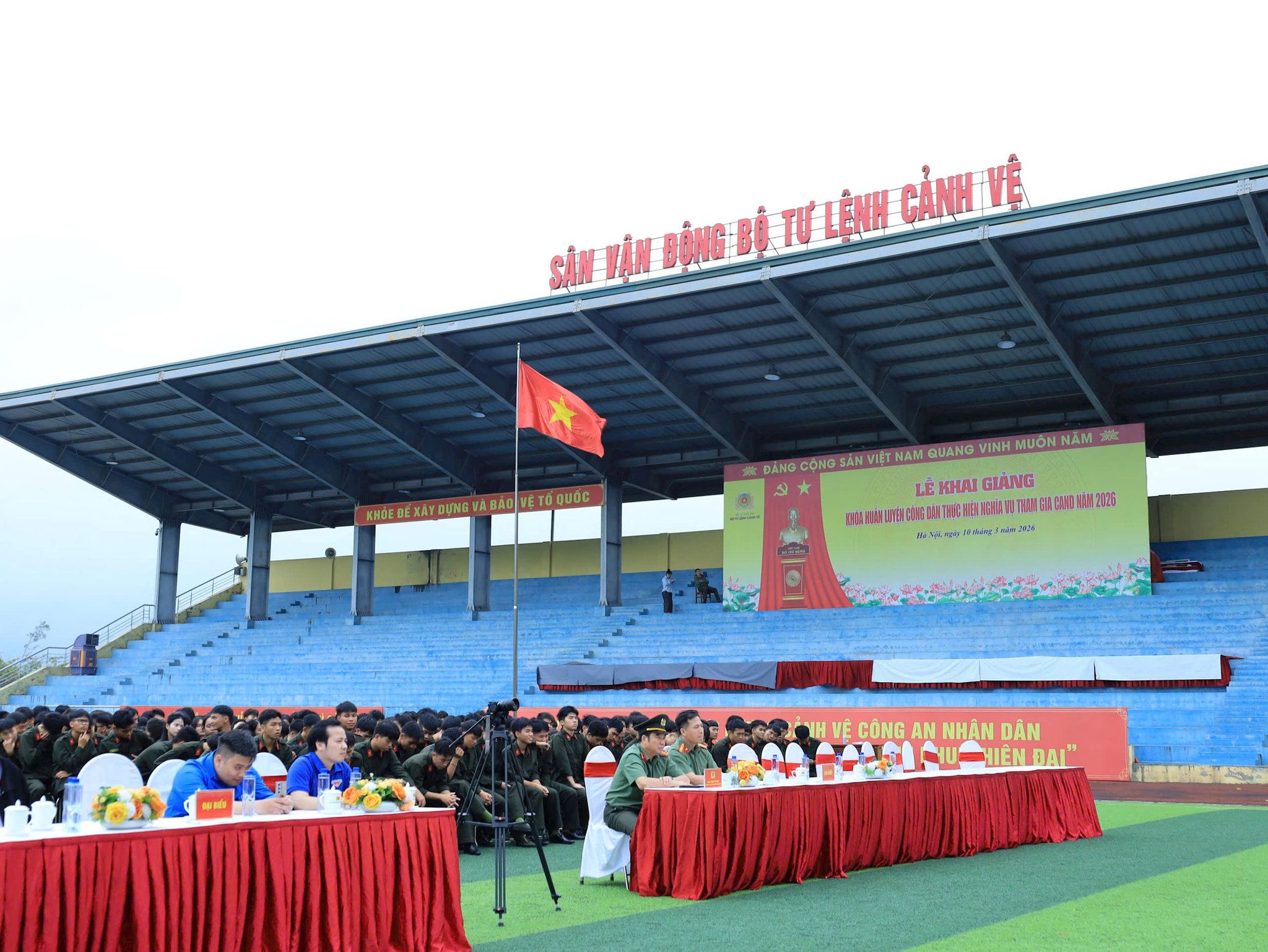 phien-toa-gia-dinh.jpg